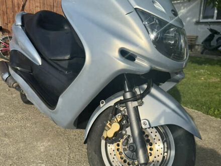 Ямаха Majesty 250, объемом двигателя 0.25 л и пробегом 30 тыс. км за 750 $, фото 1 на Automoto.ua