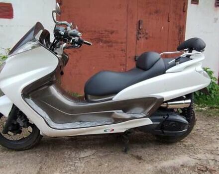 Ямаха Majesty 250, объемом двигателя 0.25 л и пробегом 52 тыс. км за 1800 $, фото 1 на Automoto.ua