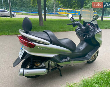 Серый Ямаха Majesty 250, объемом двигателя 0.2 л и пробегом 35 тыс. км за 1700 $, фото 5 на Automoto.ua