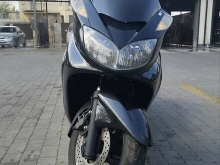 Ямаха Majesty 400 2009 в Одессе на Automoto.ua Черный Ямаха Majesty 400, объемом двигателя 0.4 л и пробегом 29 тыс. км за 2300 $, фото 1 на Automoto.ua