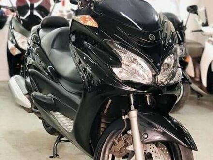 Ямаха Majesty 400 2013 в Южноукраинске на Automoto.ua Черный Ямаха Majesty 400, объемом двигателя 0.4 л и пробегом 19 тыс. км за 2999 $, фото 1 на Automoto.ua