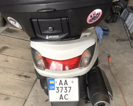 Ямаха Majesty 400, объемом двигателя 0 л и пробегом 38 тыс. км за 2250 $, фото 1 на Automoto.ua