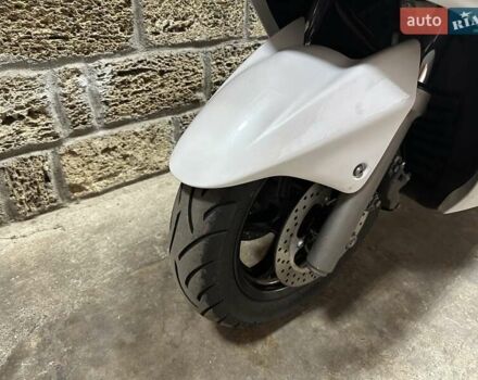 Ямаха Majesty 400, об'ємом двигуна 0.4 л та пробігом 33 тис. км за 2500 $, фото 10 на Automoto.ua