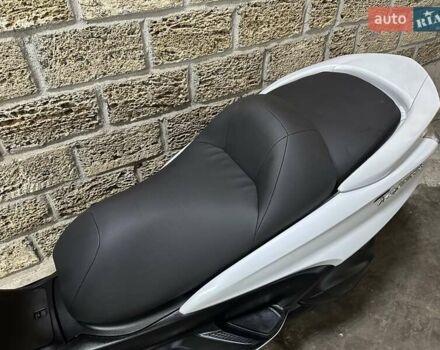 Ямаха Majesty 400, об'ємом двигуна 0 л та пробігом 32 тис. км за 2700 $, фото 5 на Automoto.ua