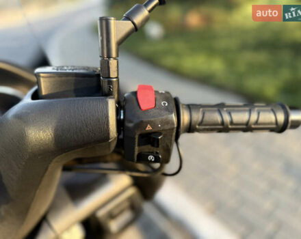 Серый Ямаха Majesty 400, объемом двигателя 0.4 л и пробегом 33 тыс. км за 3800 $, фото 23 на Automoto.ua