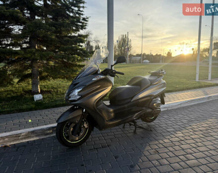 Серый Ямаха Majesty 400, объемом двигателя 0.4 л и пробегом 33 тыс. км за 3800 $, фото 11 на Automoto.ua