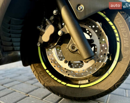 Серый Ямаха Majesty 400, объемом двигателя 0.4 л и пробегом 33 тыс. км за 3800 $, фото 27 на Automoto.ua