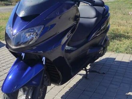 Ямаха Majesty 400 2004 у Раздельной на Automoto.ua Синій Ямаха Majesty 400, об'ємом двигуна 0.4 л та пробігом 49 тис. км за 2150 $, фото 1 на Automoto.ua