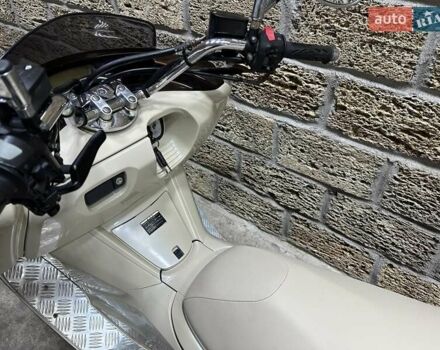 Ямаха Maxam 250, объемом двигателя 0 л и пробегом 19 тыс. км за 2100 $, фото 7 на Automoto.ua
