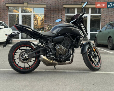 Чорний Ямаха MT-07, об'ємом двигуна 0.69 л та пробігом 7 тис. км за 8200 $, фото 4 на Automoto.ua