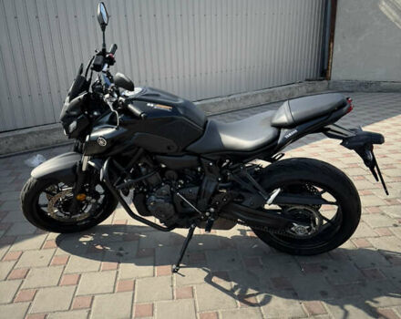 Чорний Ямаха MT-07, об'ємом двигуна 0.69 л та пробігом 9 тис. км за 8700 $, фото 10 на Automoto.ua
