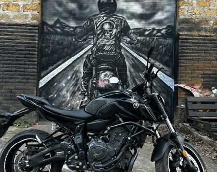 Чорний Ямаха MT-07, об'ємом двигуна 0.69 л та пробігом 15 тис. км за 9000 $, фото 10 на Automoto.ua