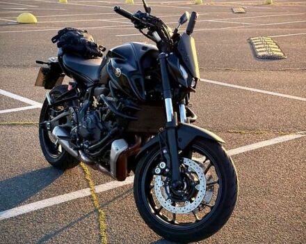 Чорний Ямаха MT-07, об'ємом двигуна 0.69 л та пробігом 11 тис. км за 8400 $, фото 2 на Automoto.ua