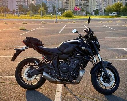 Чорний Ямаха MT-07, об'ємом двигуна 0.69 л та пробігом 11 тис. км за 8400 $, фото 3 на Automoto.ua