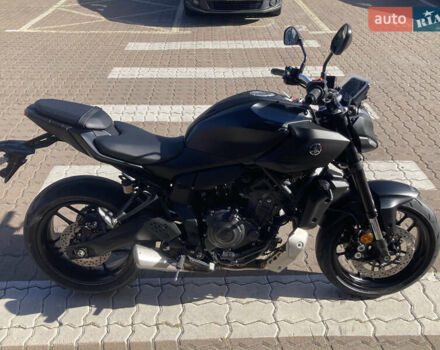 Черный Ямаха MT-07, объемом двигателя 0.69 л и пробегом 1 тыс. км за 10521 $, фото 3 на Automoto.ua