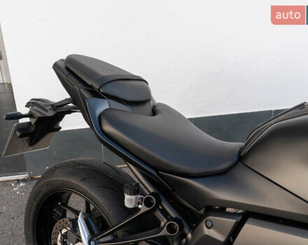 Чорний Ямаха MT-07, об'ємом двигуна 0.69 л та пробігом 4 тис. км за 11200 $, фото 5 на Automoto.ua