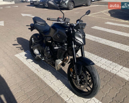 Черный Ямаха MT-07, объемом двигателя 0.69 л и пробегом 1 тыс. км за 10521 $, фото 5 на Automoto.ua