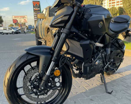 Черный Ямаха MT-07, объемом двигателя 0.7 л и пробегом 4 тыс. км за 9850 $, фото 12 на Automoto.ua