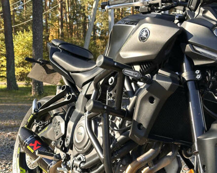 Чорний Ямаха MT-07, об'ємом двигуна 0 л та пробігом 5 тис. км за 9900 $, фото 14 на Automoto.ua