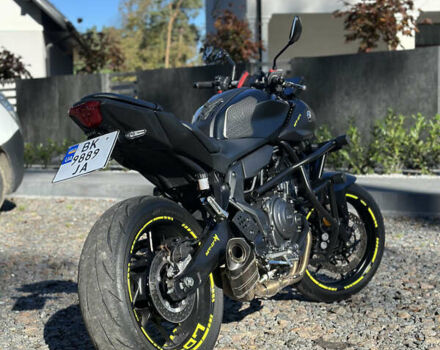 Чорний Ямаха MT-07, об'ємом двигуна 0 л та пробігом 5 тис. км за 9900 $, фото 10 на Automoto.ua