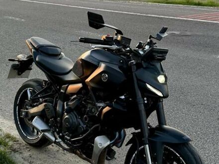 Черный Ямаха MT-07, объемом двигателя 0.69 л и пробегом 4 тыс. км за 9800 $, фото 1 на Automoto.ua