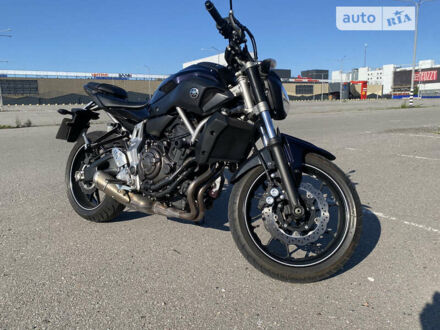 Ямаха MT-07 2015 в Харькове на Automoto.ua Фиолетовый Ямаха MT-07, объемом двигателя 0.7 л и пробегом 6 тыс. км за 6650 $, фото 1 на Automoto.ua