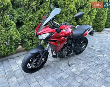 Красный Ямаха MT-07, объемом двигателя 0.7 л и пробегом 20 тыс. км за 7700 $, фото 2 на Automoto.ua