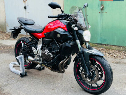 Ямаха MT-07 2014 в Одессе на Automoto.ua Красный Ямаха MT-07, объемом двигателя 0.69 л и пробегом 26 тыс. км за 6200 $, фото 1 на Automoto.ua