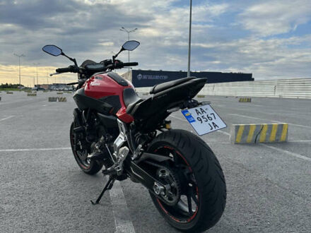 Червоний Ямаха MT-07, об'ємом двигуна 0.69 л та пробігом 11 тис. км за 7700 $, фото 1 на Automoto.ua