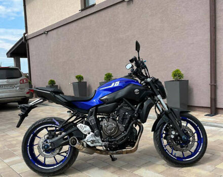 Синий Ямаха MT-07, объемом двигателя 0.69 л и пробегом 15 тыс. км за 8700 $, фото 1 на Automoto.ua
