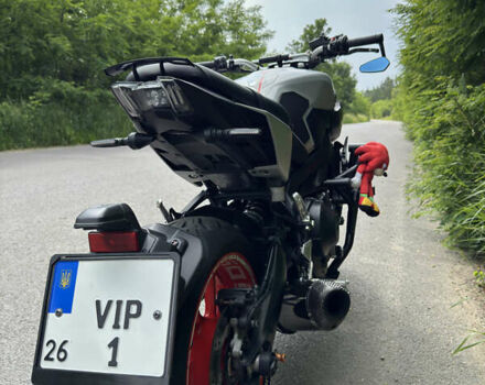 Білий Ямаха MT-09, об'ємом двигуна 0.85 л та пробігом 18 тис. км за 11000 $, фото 31 на Automoto.ua