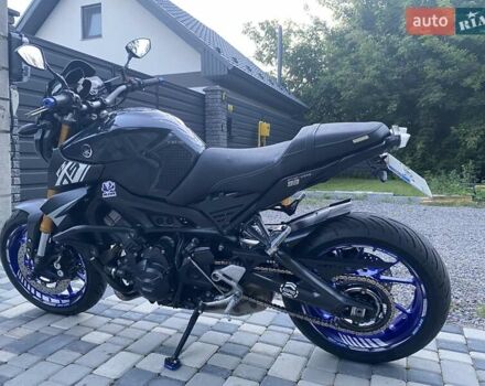 Черный Ямаха MT-09, объемом двигателя 0 л и пробегом 42 тыс. км за 7500 $, фото 3 на Automoto.ua