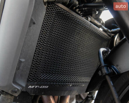 Черный Ямаха MT-09, объемом двигателя 0 л и пробегом 2 тыс. км за 14100 $, фото 9 на Automoto.ua