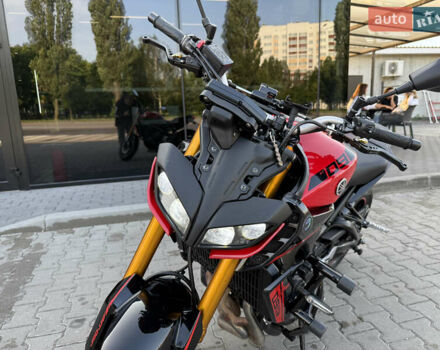 Красный Ямаха MT-09, объемом двигателя 0.85 л и пробегом 28 тыс. км за 9200 $, фото 17 на Automoto.ua