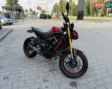 Красный Ямаха MT-09, объемом двигателя 0.85 л и пробегом 28 тыс. км за 9200 $, фото 2 на Automoto.ua