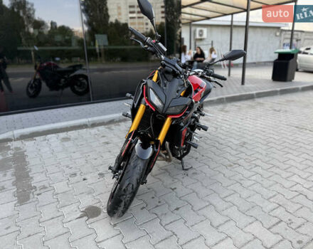 Красный Ямаха MT-09, объемом двигателя 0.85 л и пробегом 28 тыс. км за 9200 $, фото 1 на Automoto.ua