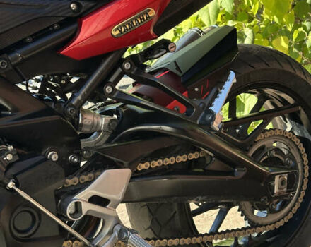 Красный Ямаха MT-09, объемом двигателя 0.85 л и пробегом 32 тыс. км за 8500 $, фото 13 на Automoto.ua