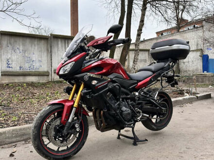 Красный Ямаха MT-09, объемом двигателя 0.9 л и пробегом 59 тыс. км за 7500 $, фото 1 на Automoto.ua