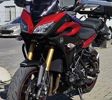 Червоний Ямаха MT-09, об'ємом двигуна 0.85 л та пробігом 51 тис. км за 9000 $, фото 1 на Automoto.ua