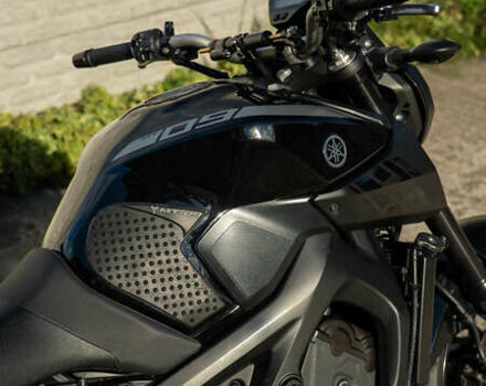 Ямаха MT-09, объемом двигателя 0.9 л и пробегом 43 тыс. км за 8300 $, фото 6 на Automoto.ua