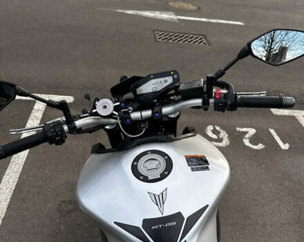 Ямаха MT-09, объемом двигателя 0.85 л и пробегом 54 тыс. км за 7800 $, фото 7 на Automoto.ua