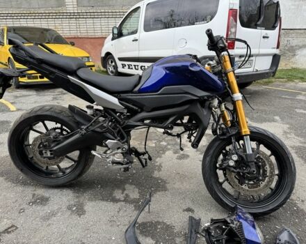 Ямаха MT-09, объемом двигателя 0.9 л и пробегом 0 тыс. км за 1100 $, фото 2 на Automoto.ua