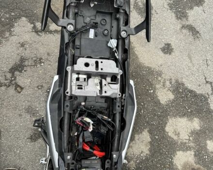 Ямаха MT-09, объемом двигателя 0.9 л и пробегом 0 тыс. км за 1100 $, фото 23 на Automoto.ua