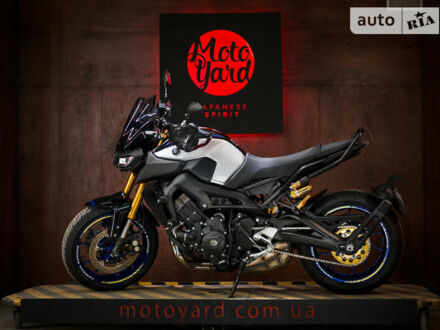 Ямаха MT-09, объемом двигателя 0.9 л и пробегом 3 тыс. км за 12500 $, фото 1 на Automoto.ua