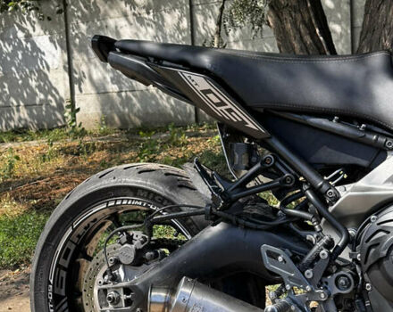 Сірий Ямаха MT-09, об'ємом двигуна 0.85 л та пробігом 15 тис. км за 8100 $, фото 3 на Automoto.ua