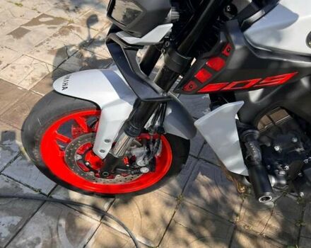 Серый Ямаха MT-09, объемом двигателя 0.85 л и пробегом 20 тыс. км за 11200 $, фото 6 на Automoto.ua