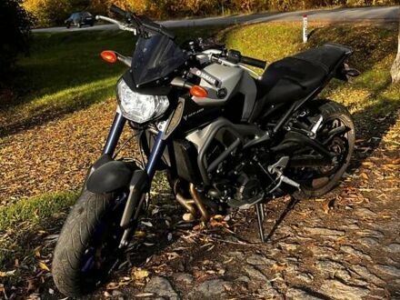 Ямаха MT-09 2015 в Кропивницком (Кировограде) на Automoto.ua Серый Ямаха MT-09, объемом двигателя 0 л и пробегом 21 тыс. км за 8000 $, фото 1 на Automoto.ua