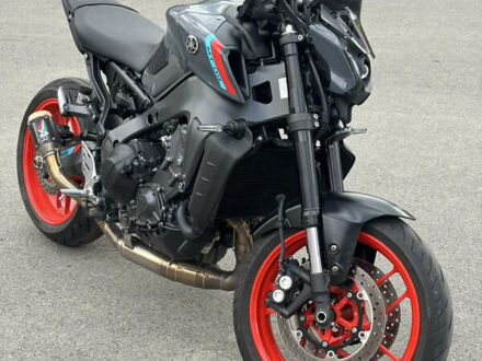 Ямаха MT-09 2021 у Василькове на Automoto.ua Сірий Ямаха MT-09, об'ємом двигуна 0.89 л та пробігом 6 тис. км за 11500 $, фото 1 на Automoto.ua
