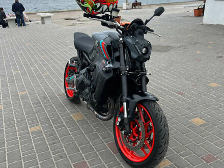 Ямаха MT-09 2021 у Одесі на Automoto.ua Сірий Ямаха MT-09, об'ємом двигуна 0.89 л та пробігом 15 тис. км за 10500 $, фото 1 на Automoto.ua