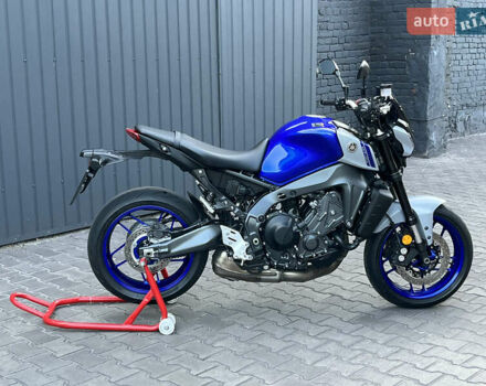 Синий Ямаха MT-09, объемом двигателя 0.85 л и пробегом 8 тыс. км за 11000 $, фото 3 на Automoto.ua